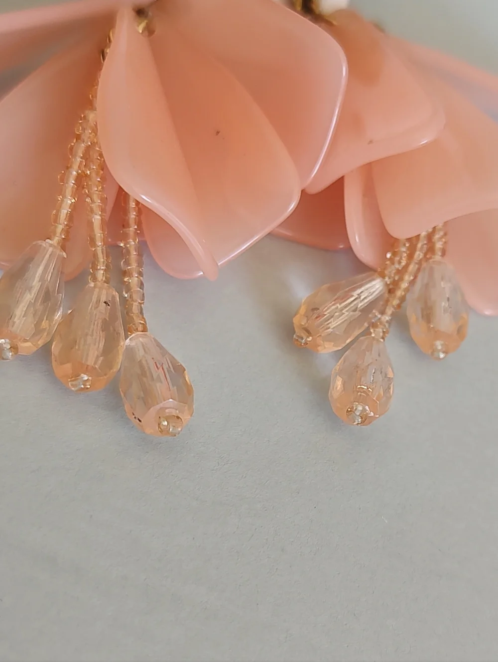 Avon Peach Petal Dangle Earrings - Peach and Clear